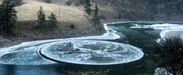 Ледяные круги на водоёмах холодных стран