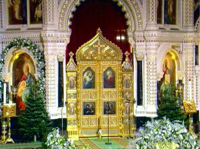 Закрытые Царские Врата в московском храме Христа Спасителя